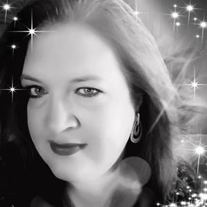 Meet your Posher, Leanne